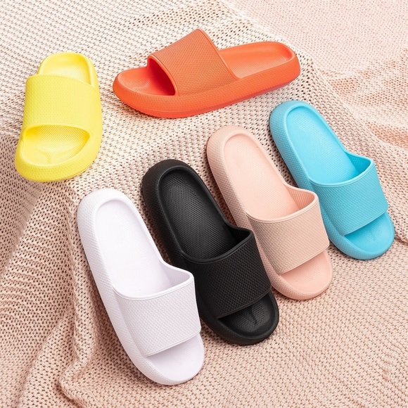 SunnyMia Shoes - 𝅺Yellow Comfy Cloud Slides Slipper Sandals